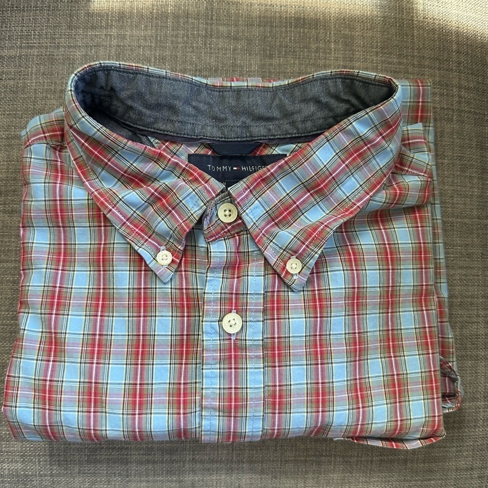 Tommy Hilfiger Red and Blue Casual Button Down Shirt size XL - Picture 1 of 7